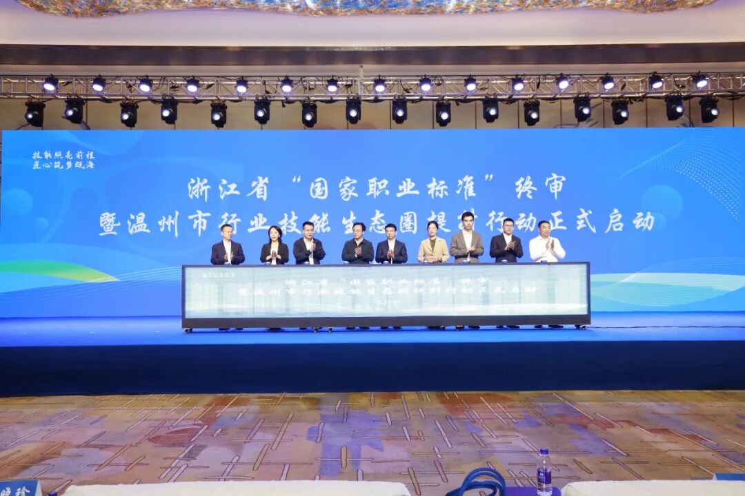 555f589b7e74f062bf11860d6922897b.jpg 555f589b7e74f062bf11860d6922897b.jpg